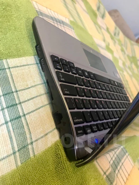 Samsung NF. 10.1", 1,7����, ��� 2048 ��, ���� 160���, WiFi: 1, Bluetooth: 1, ����������� �� 4��. ����