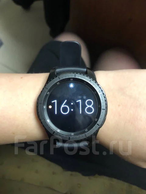 Samsung Gear Sport ����