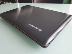 Lenovo IdeaPad Y570. 15.6", 2 000����, ��� 8 ��, ���� 120���, WiFi: 1, Bluetooth: 1 ����