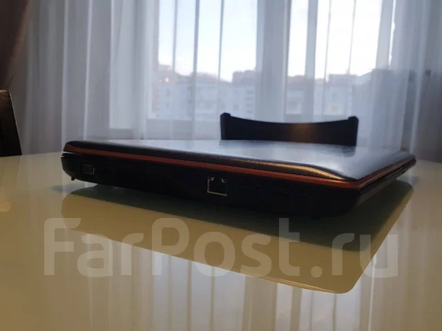 Lenovo IdeaPad Y570. 15.6", 2 000����, ��� 8 ��, ���� 120���, WiFi: 1, Bluetooth: 1 ����