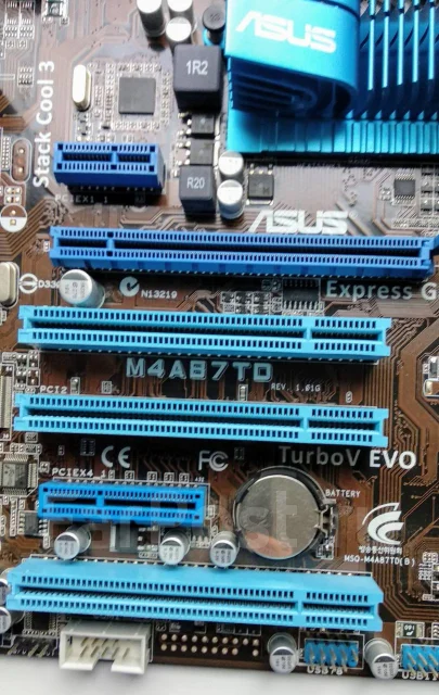 Socket AM3 ����