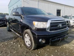 Toyota Tundra ����