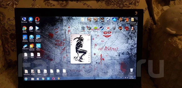 Lenovo V570c. 15.5", 2,4����, ��� 4 ��, ���� 300���, WiFi: 1, Bluetooth: 1, ����������� �� 3��. ����