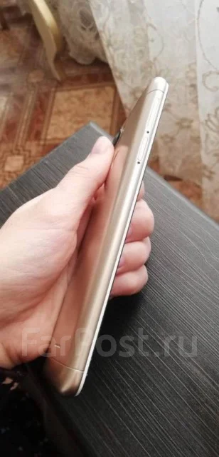 Xiaomi Redmi 6. �/�, �������, 3G, 4G LTE, Dual-SIM ����