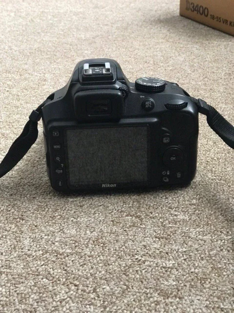 Nikon D3400. 20 � ����� ��, ���: 14� � ����� ����