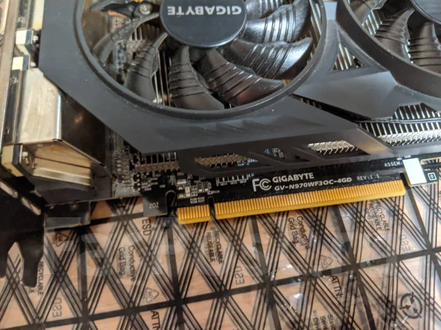 GeForce GTX 970 ����