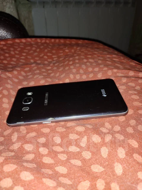 Samsung Galaxy J5. �/�, ������, 3G, 4G LTE, Dual-SIM, NFC ����