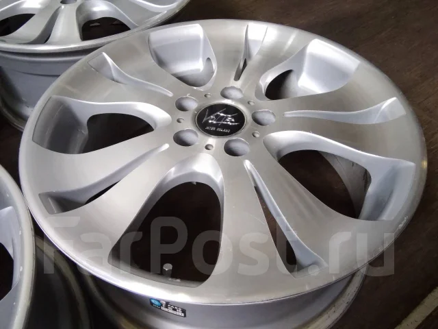 Inter Milano Voltec Extreme F-5. 7.5x18", 5x114.3, ET38, �� 73���. ����