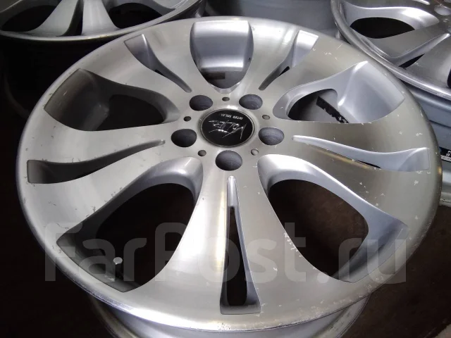 Inter Milano Voltec Extreme F-5. 7.5x18", 5x114.3, ET38, �� 73���. ����