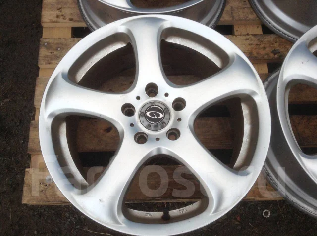 Bridgestone Glitzer. 7.0x17", 5x114.3, ET52, �� 73,1���. ����