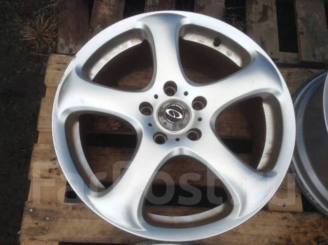 Bridgestone Glitzer. 7.0x17", 5x114.3, ET52, �� 73,1���. ����