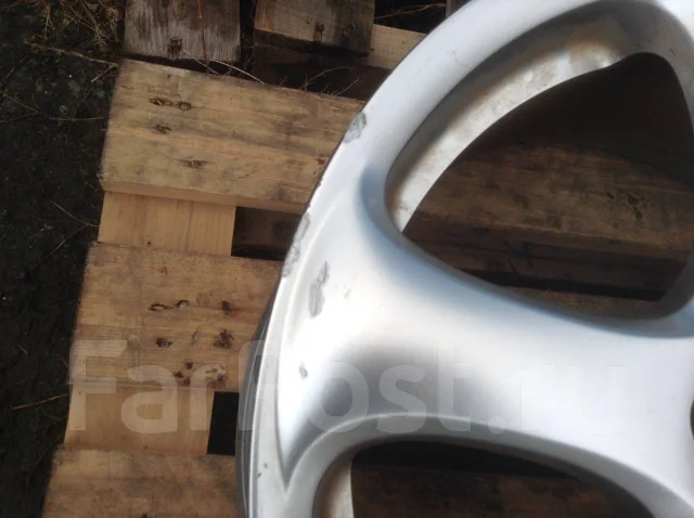 Bridgestone Glitzer. 7.0x17", 5x114.3, ET52, �� 73,1���. ����