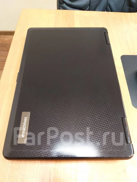 eMachines E525. 15", 2����, ��� 4 ��, ���� 500���, WiFi: 1 ����