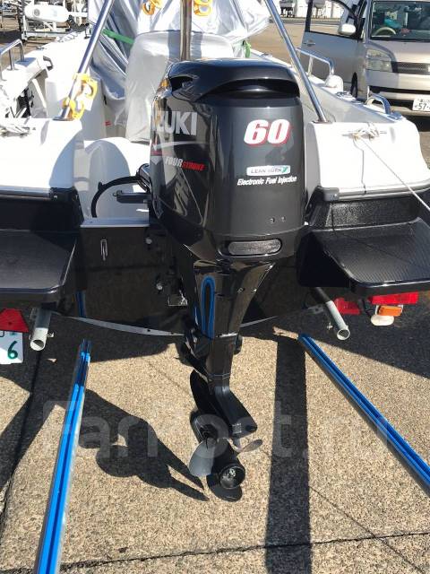 Suzuki df50. Suzuki 60 2 тактный. Suzuki 40 лодочный мотор. Сузуки 60 л с. Лодочный мотор suzuki df60atl.
