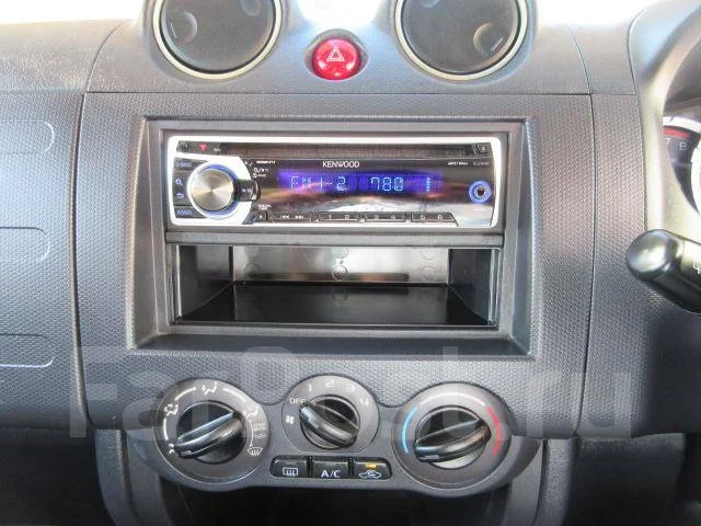 Nissan Kix. �������, 4wd, 0.7 (64��.�.), ������, 52 000����. ��, �/�. ��� ����� �� ������������ ����