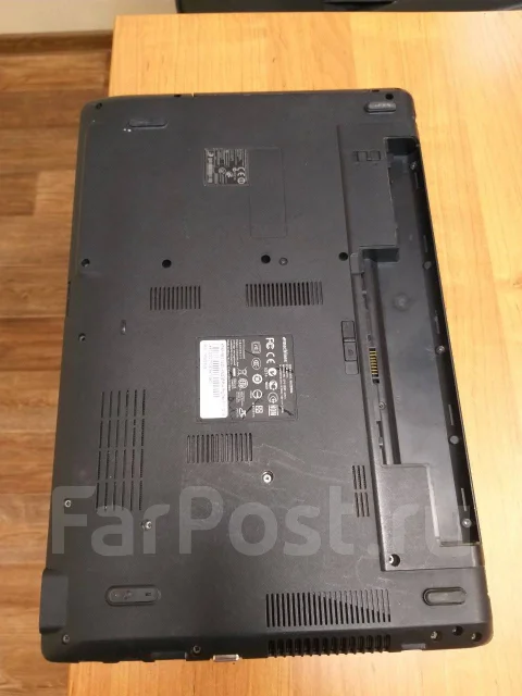 eMachines E732ZG. 15.6", 2����, ��� 4 ��, ���� 240���, WiFi: 1 ����