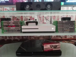 Microsoft Xbox One S ����
