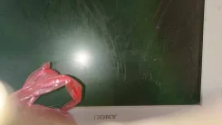 Sony. 15" ����