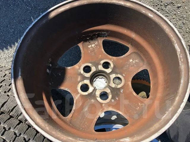 Rover. 7.0x16", 5x120 ����