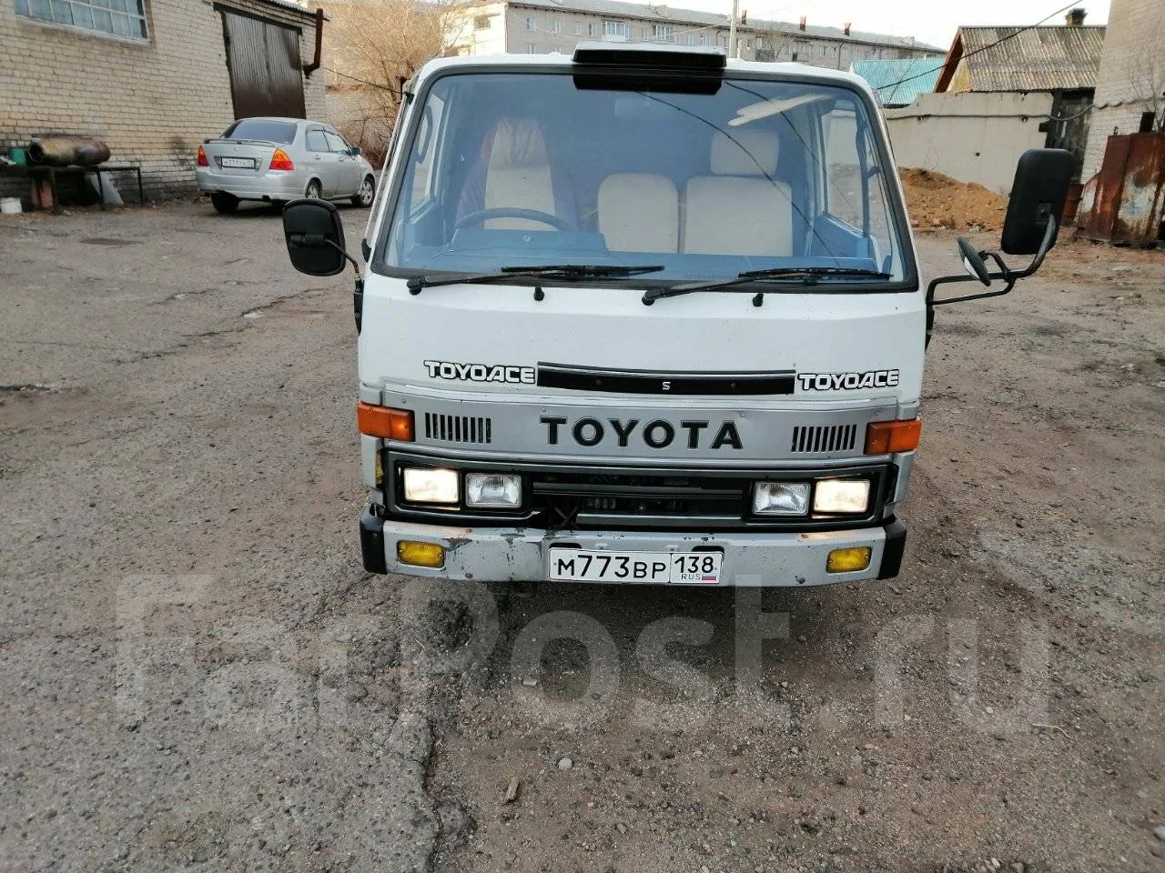 Toyota dyna 1995 год лампа противотуманки. Чита грузовики тойота. Toyota toyoace 4x4. Дром чита грузовики. Тойота дюна 150 1991.