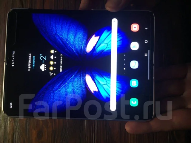 Samsung Galaxy Fold. �/� ����