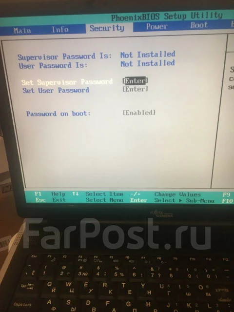 Fujitsu Siemens. 17", WiFi: 1, Bluetooth: 1 ����
