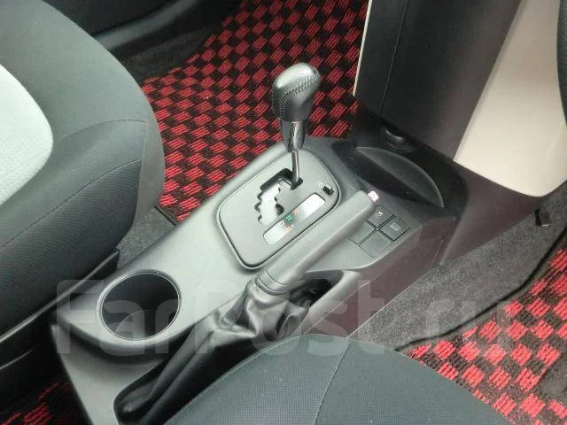 Toyota iQ. �������, ��������, 1.3 (94��.�.), ������, �/�. ��� ����� �� ������������ ����