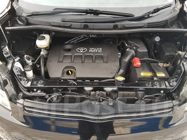 Toyota Voxy. ��������, 4wd, 2.0 (140��.�.), ������ ����