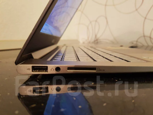 Asus ZenBook UX31E. 13.3", ��� 4 ��, ���� 128���, WiFi: 1, Bluetooth: 1, ����������� �� 4��. ����