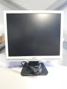 Acer. 17" ����