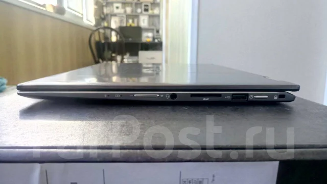 Acer Spin 5. 13.3", ��� 8 ��, WiFi: 1, Bluetooth: 1 ����
