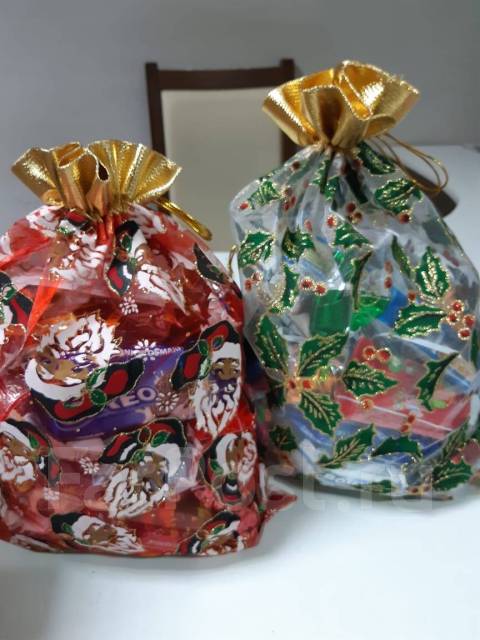 Губернаторские подарки приморский край. Подарки детям на новый год в школе. Подарки приморья. Новогодние подарки для детей. Подарок из приморья.