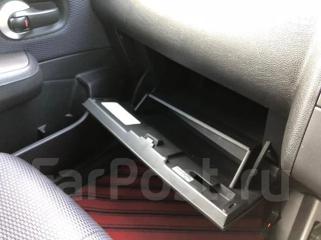 Nissan Tiida. ��������, ��������, 1.5 (109��.�.), ������, �/�. ��� ����� �� ������������ ����
