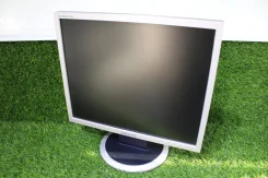 Samsung. 17" ����