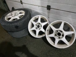 X-Race AF-01. 6.0x16", 5x114.3, ET15 ����