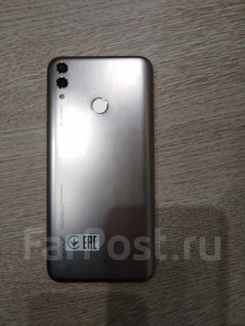 Honor 8C. �����, �������, 4G LTE, Dual-SIM ����
