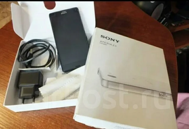 Sony Xperia Z3 Compact. �/�, �������, NFC ����