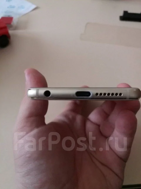 Honor 8X. �/�, �������, 3G, 4G LTE, NFC ����
