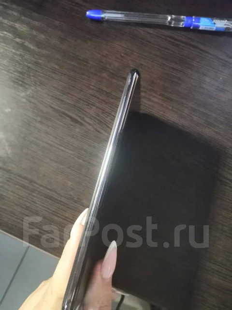 Honor 10i. �/�, ������, 3G, 4G LTE, NFC ����