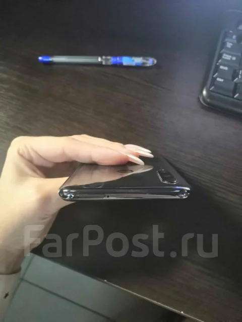 Honor 10i. �/�, ������, 3G, 4G LTE, NFC ����