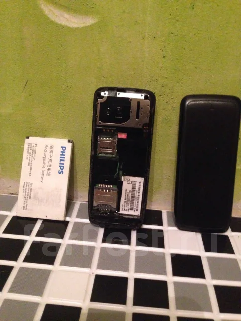 Philips Xenium X100. �/�, ������, ��������� ����