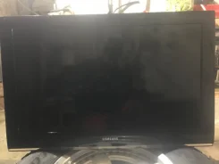 Samsung LE32B530P7W. LCD (��) ����