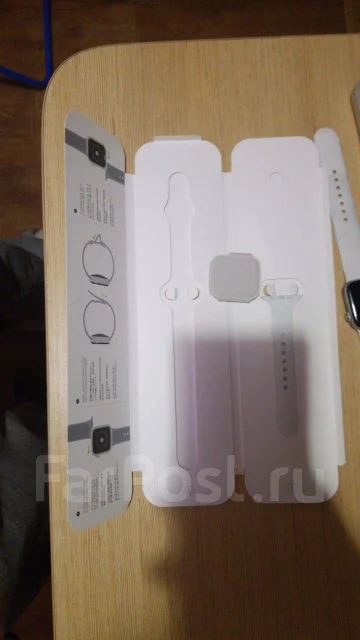 Apple Watch Series 4. GPS, NFC, IP67, IP68 ����