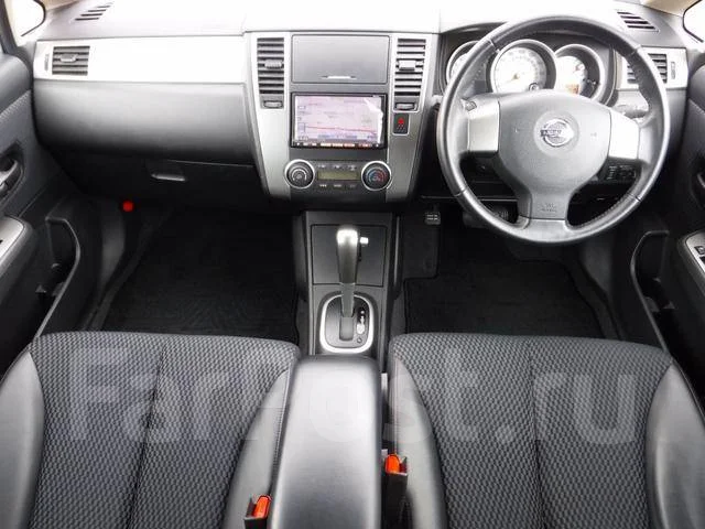 Nissan Tiida. �������, 4wd, 1.5 (105��.�.), ������, �/�. ��� ����� �� ������������ ����