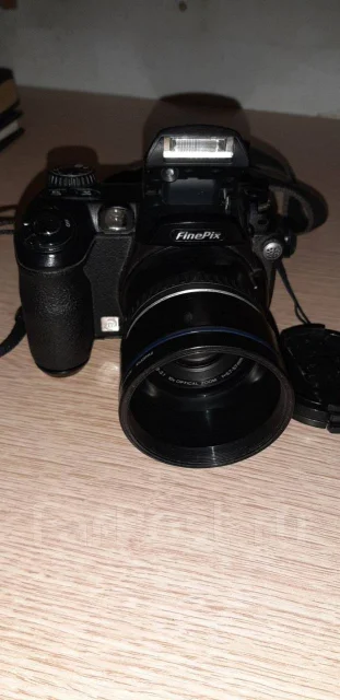 Fujifilm FinePix S5000. 20 � ����� ��, ���: 10� ����