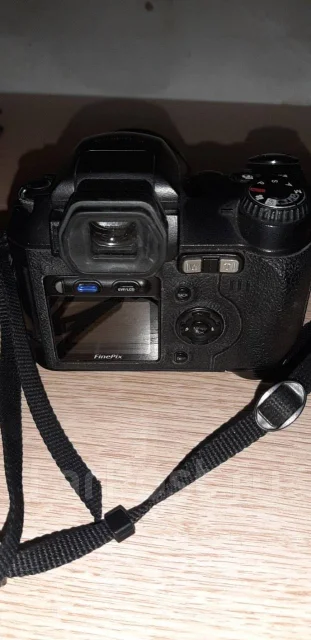 Fujifilm FinePix S5000. 20 � ����� ��, ���: 10� ����