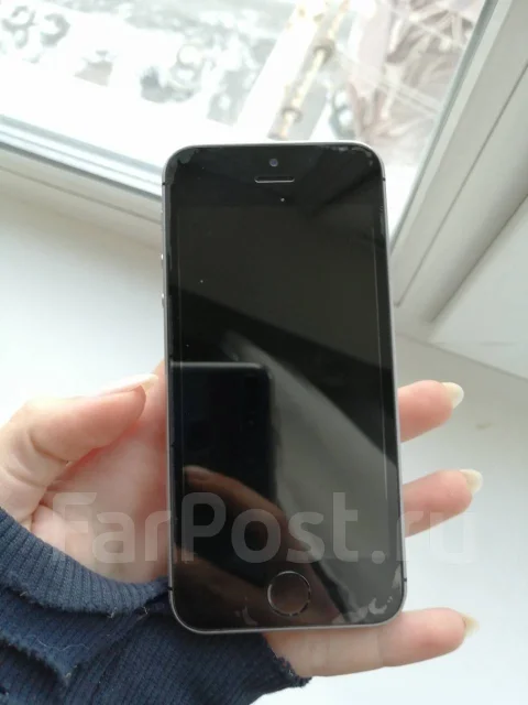 Apple iPhone SE. �/�, �����, 4G LTE, NFC ����