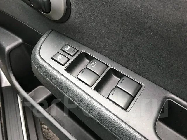 Nissan Tiida Latio. �������, 4wd, 1.5 (109��.�.), ������, �/�. ��� ����� �� ������������ ����