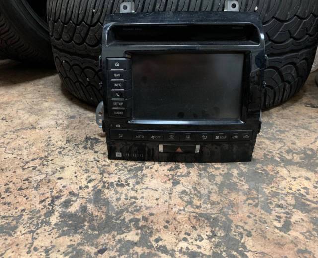 Потолочный монитор toyota