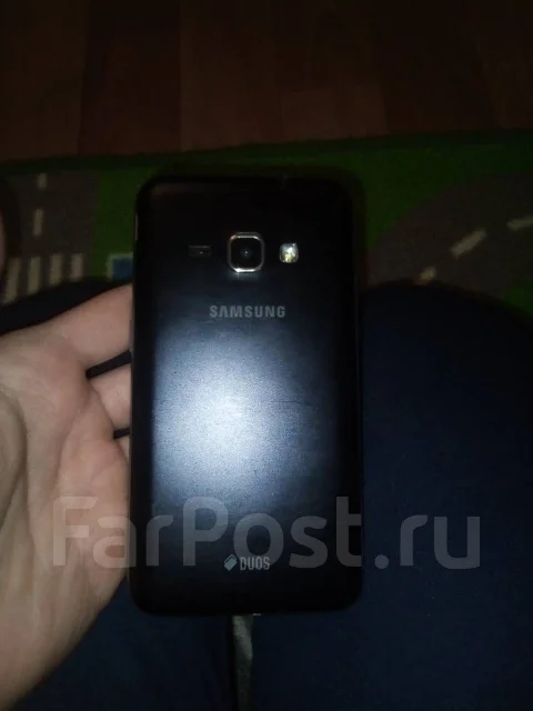 Samsung Galaxy J1. �/�, ������, 4G LTE ����